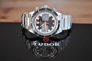 Utilize the value of your Tudor watch, to get fast cash on a 90 day Watch Loan at Oro Express Chandler. <image>